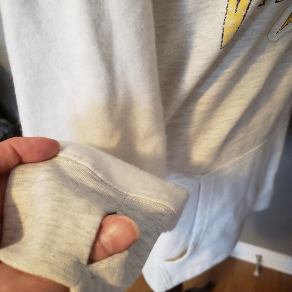 NWT - Women's Minnesota Vikings hoodie Size S - Picture 7 of 15